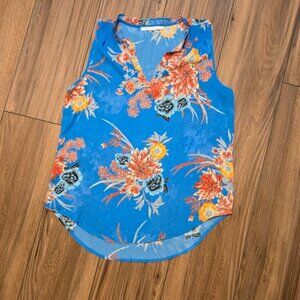 637. Violet + Claire Med Sleeveless  Semi Sheer Tank Top Shirt Blouse EUC